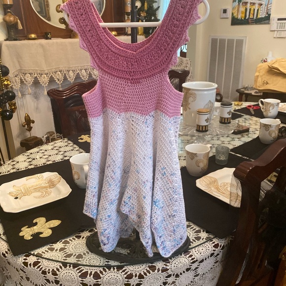 Hand crocheted Toddler Girls Dress size 2T - Picture 15 of 15